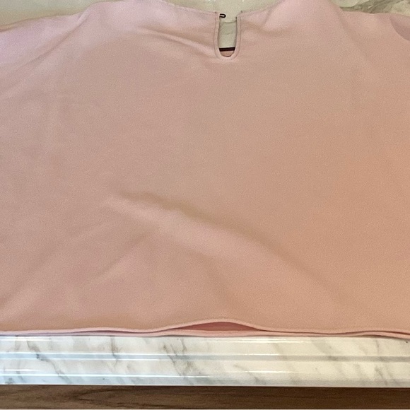 A gently used light pink Zara top in size XS. - Picture 4 of 5
